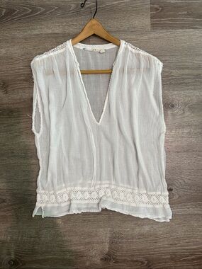 Chelsea & Violet White Cotton Lace-Trim V-Neck Blouse Delicate